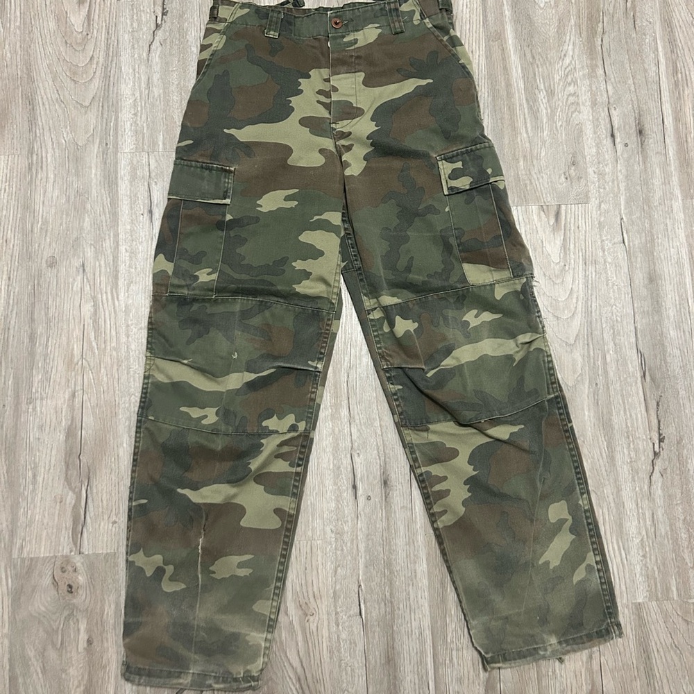 baggy green camo cargo pants